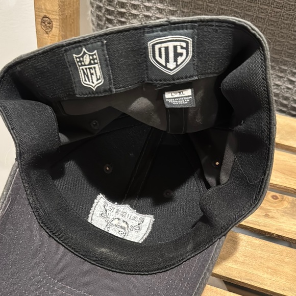 Riders by Lee Gray Cap - Picture 7 of 8